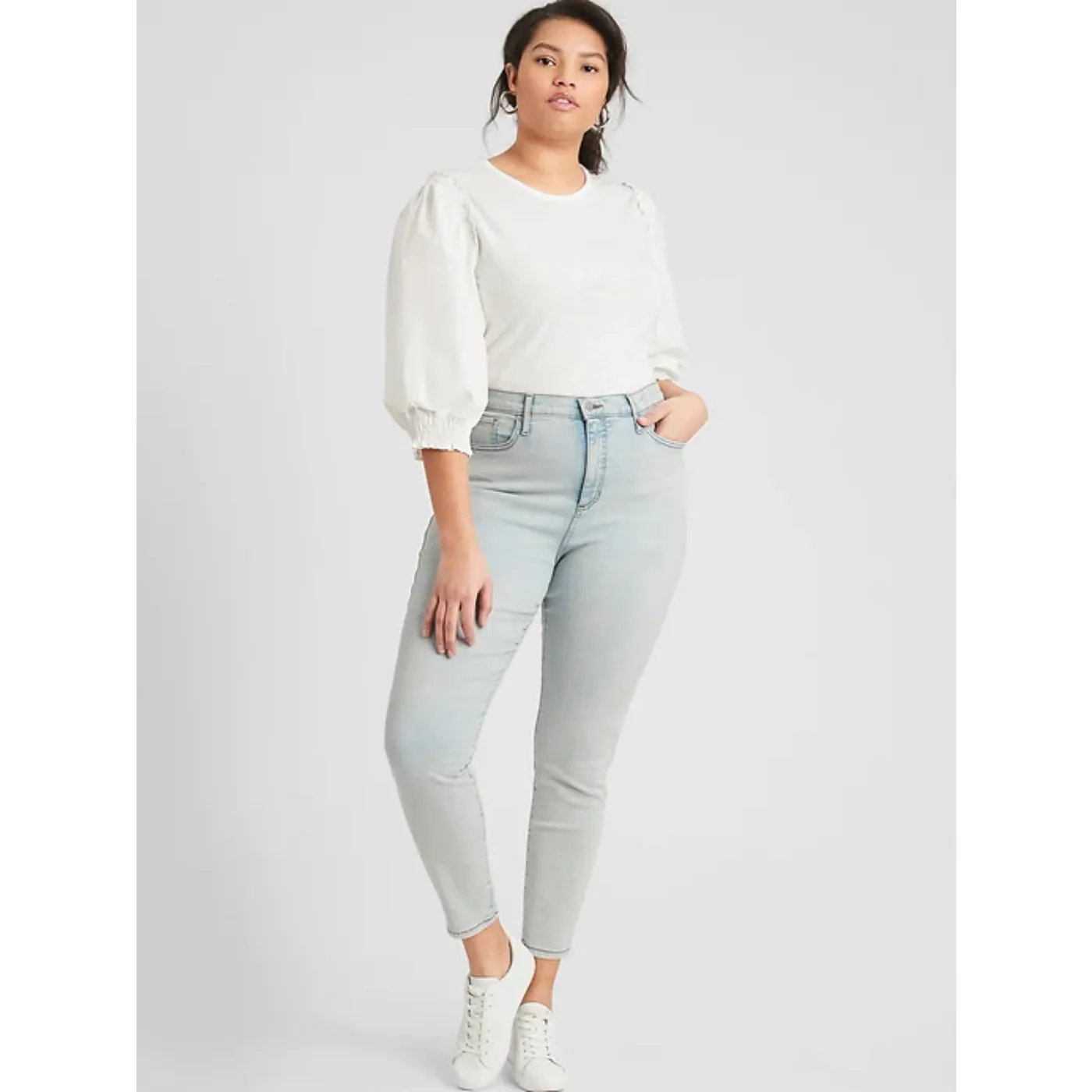 BR Light Wash High Rise Skinny Jeans