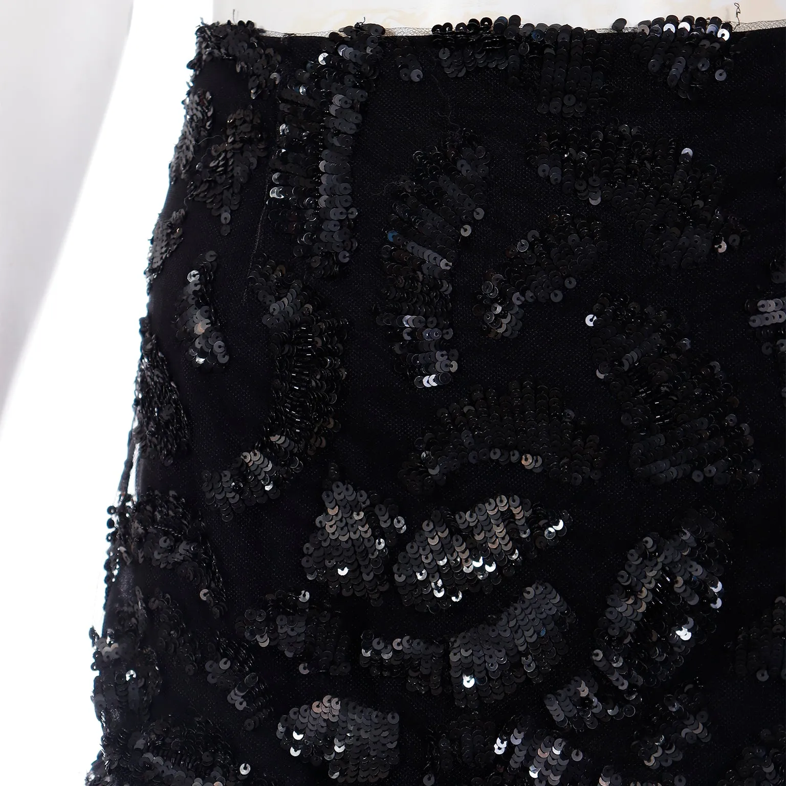 F/W 2000 Valentino Garavani Black Sequin Silk Runway Evening Skirt