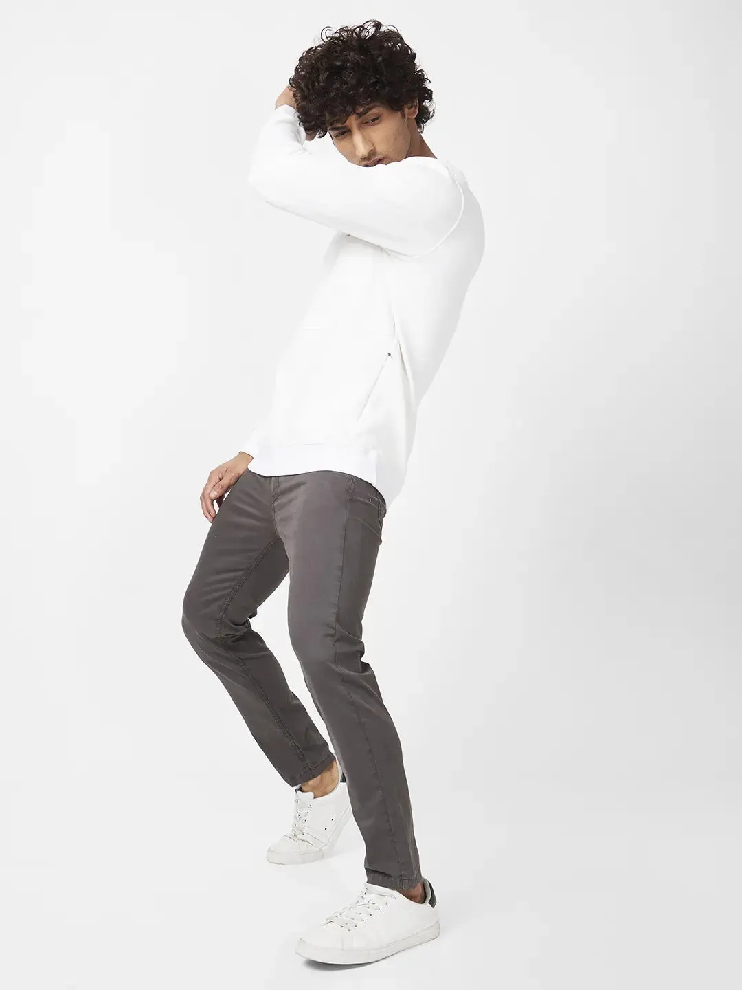 Spykar Men White Blended Slim Fit Full Sleeve Round Neck Plain Sweatshirt