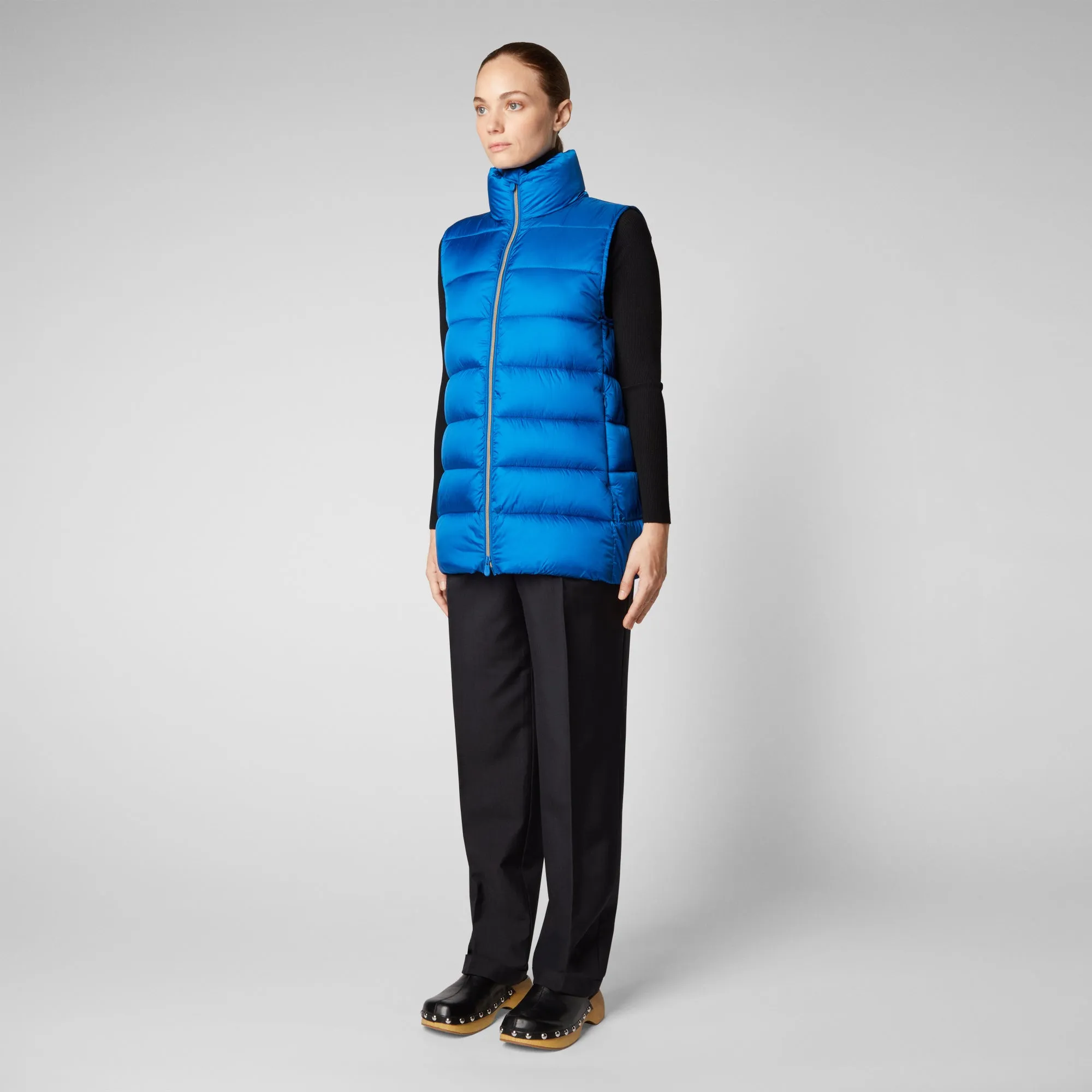 Women's Coral Puffer Vest in Blue Berry